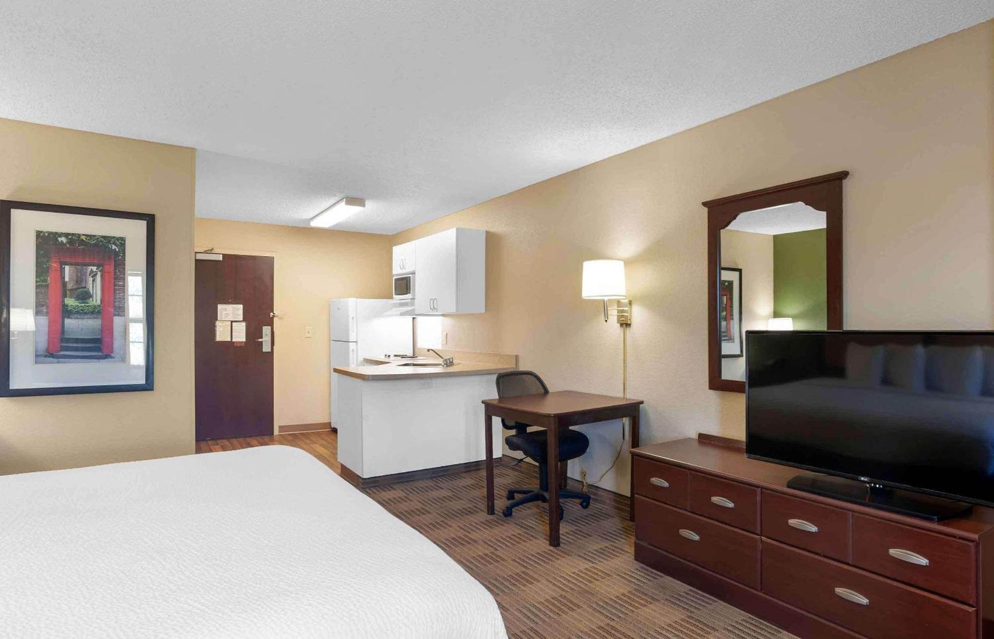 Extended Stay America Suites - Champaign - Urbana Exterior photo